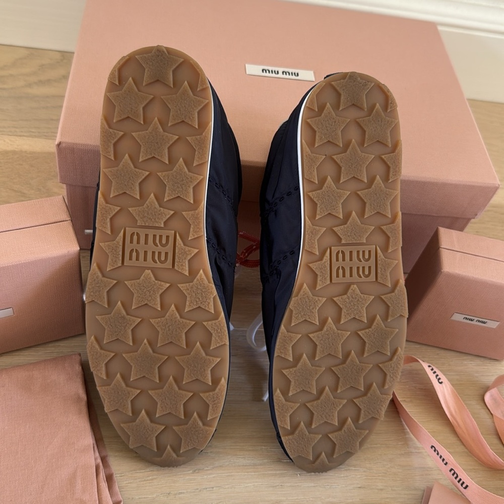 Miu Miu Plume Technical fabric and Suede Navy Sneakers 37 with charms and laces - Picture 4 of 7